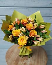 Букет цветов из:  Альстромерии и Розы в Вологде