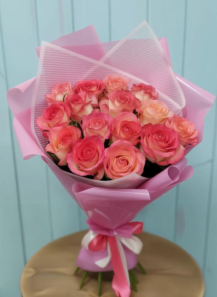 Букет 15 Розовых роз Равель в Вологде
