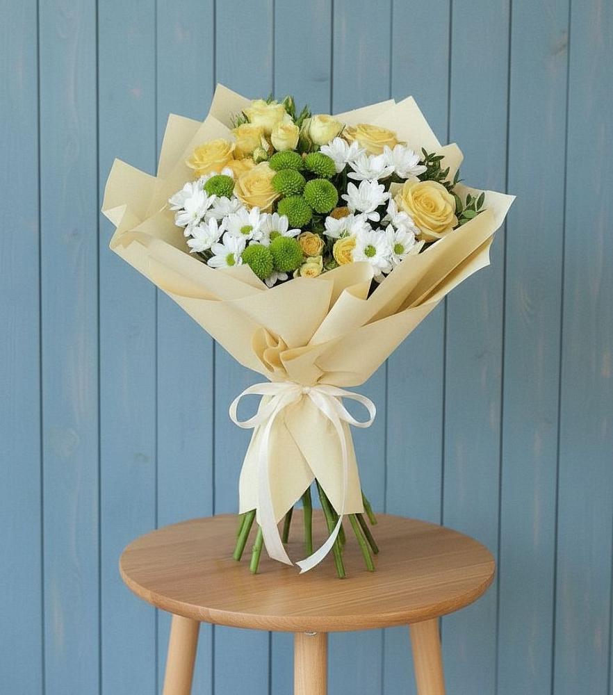 Букет цветов из: Хризантемы и Розы в Вологде