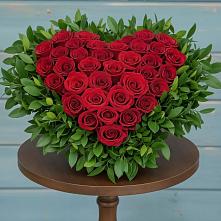 Цветочная композиция из Розы в виде сердца #REPLACE_PRED# Вологде