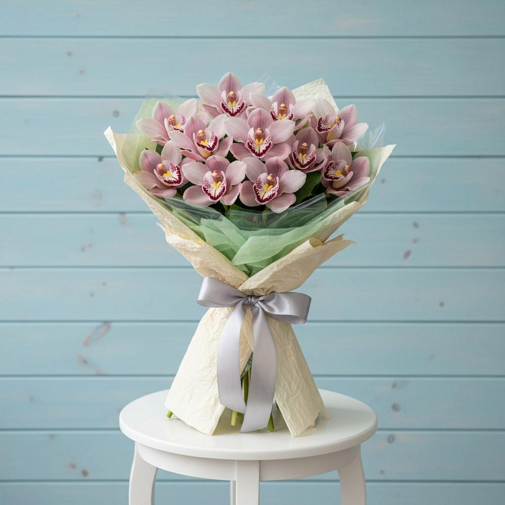 Букет цветов из: Орхидеи и Розы в Вологде