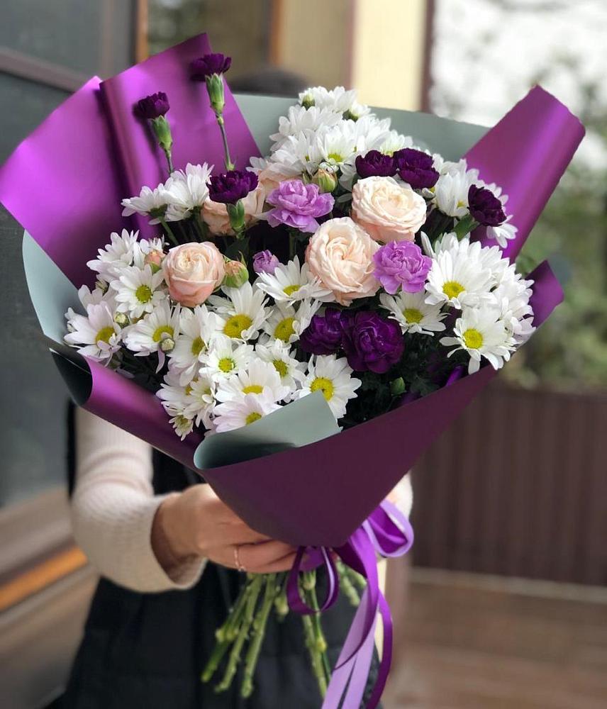 Букет цветов из: Хризантемы, Гвоздики и Розы в Вологде