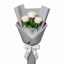 Букет 3 белые розы в Вологде