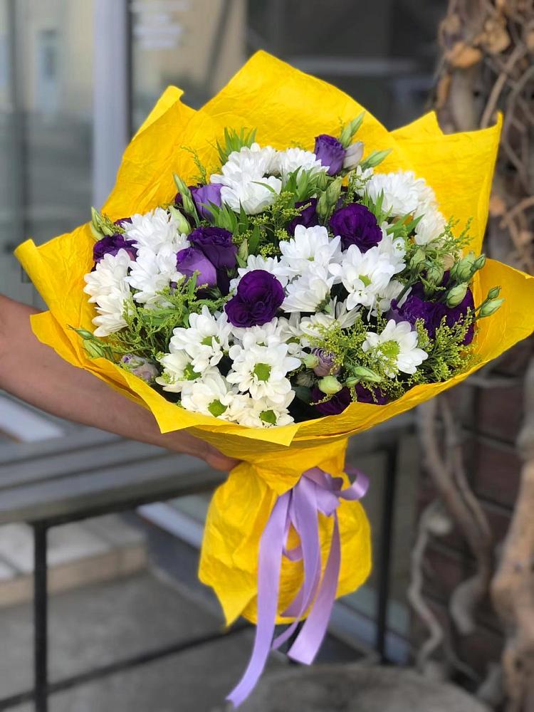 Букет цветов из: Ирисы, Хризантемы и Ромашки в Вологде