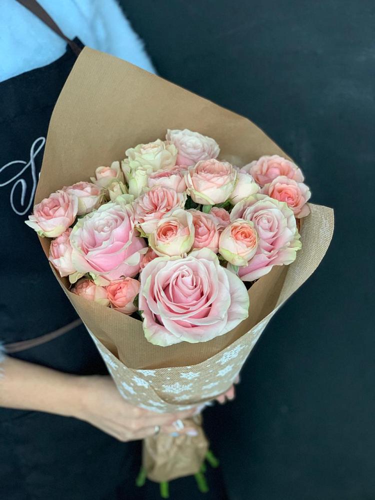 Букет цветов из: Хризантемы и Розы в Вологде