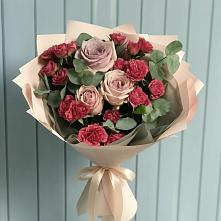 Букет цветов из:  Гвоздики и Розы в Вологде